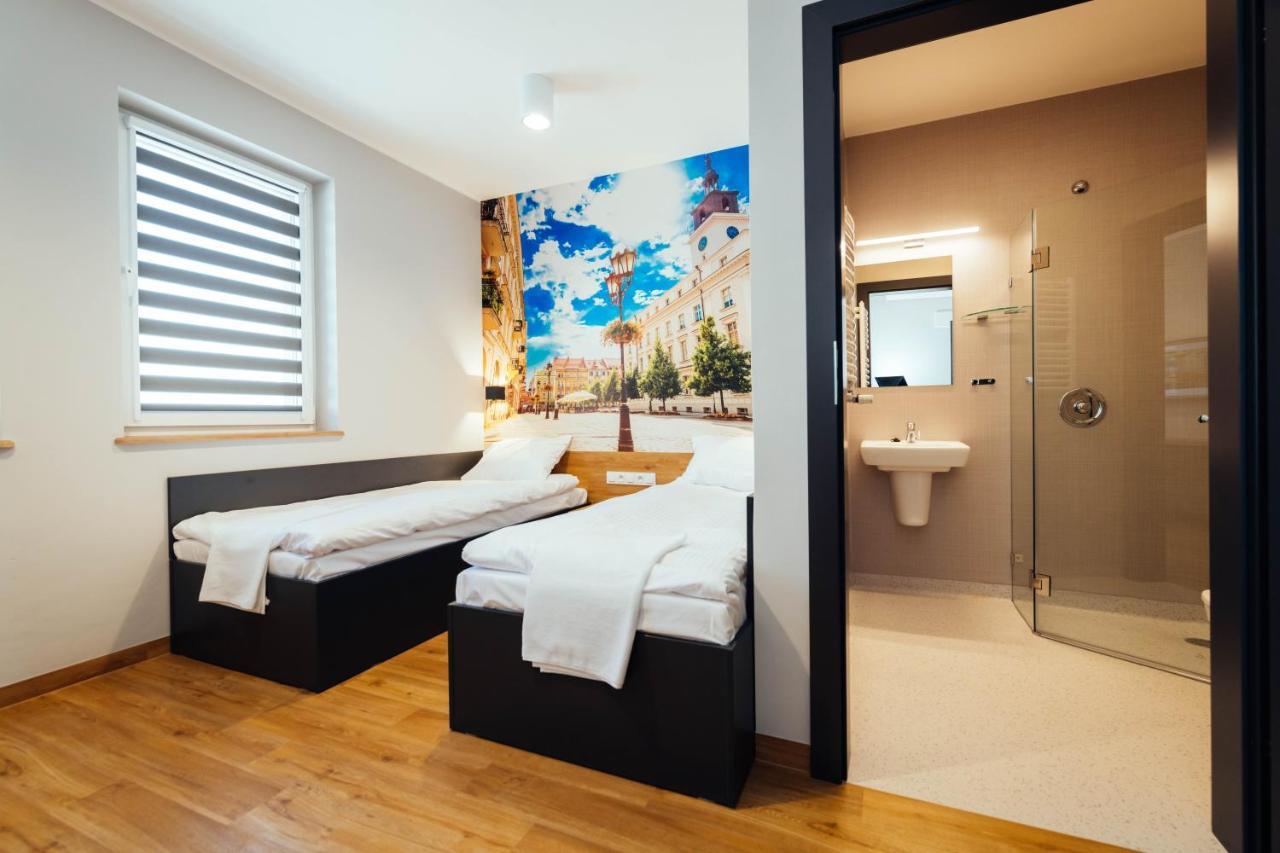Blue Hotel Kalisz  Ngoại thất bức ảnh