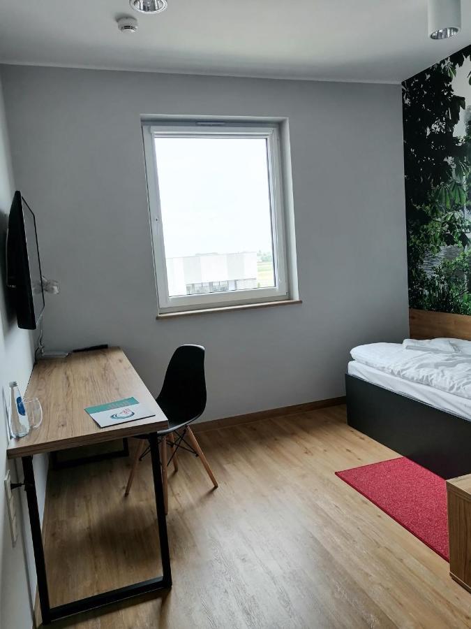 Blue Hotel Kalisz  Ngoại thất bức ảnh