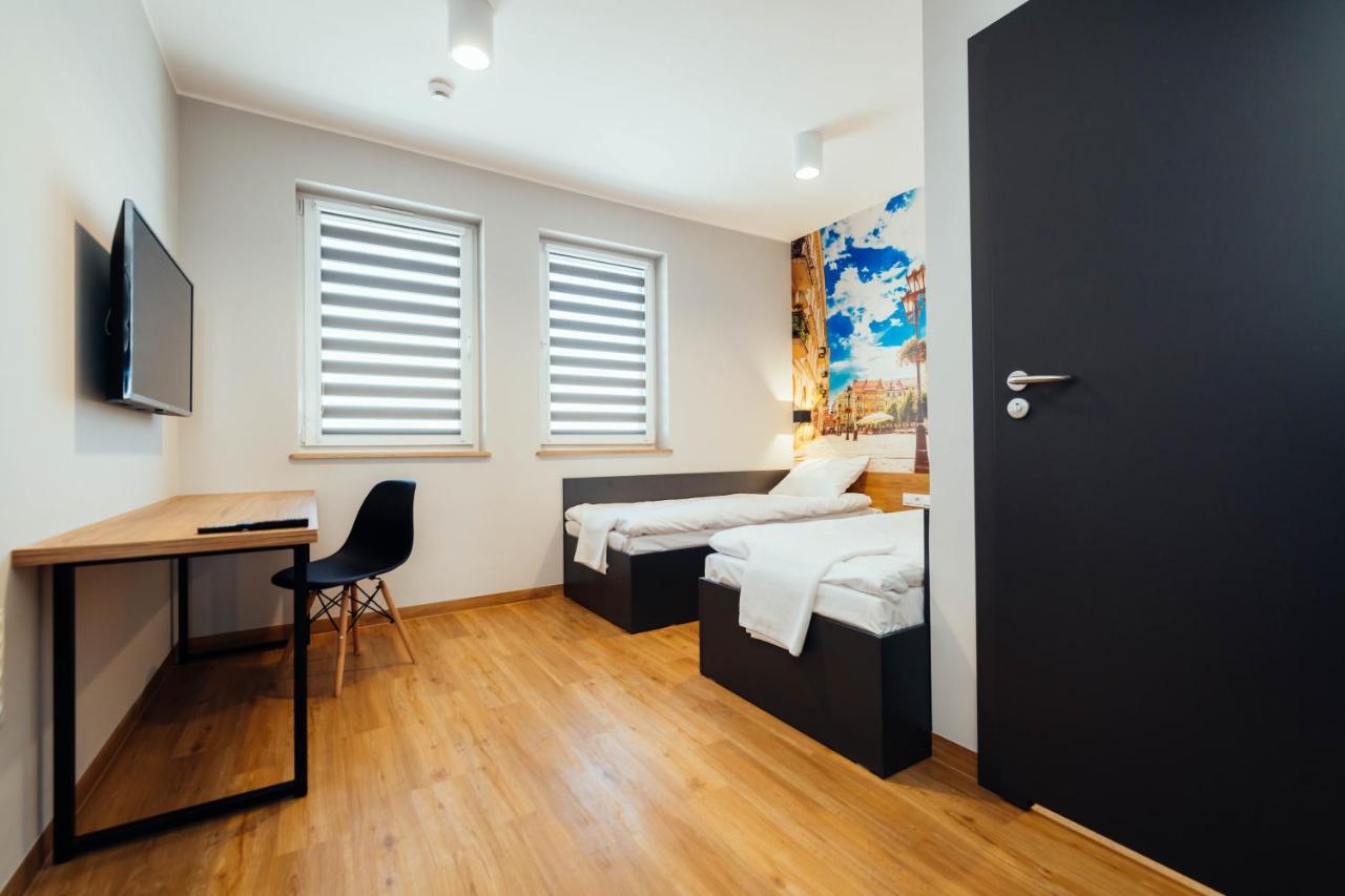 Blue Hotel Kalisz  Ngoại thất bức ảnh